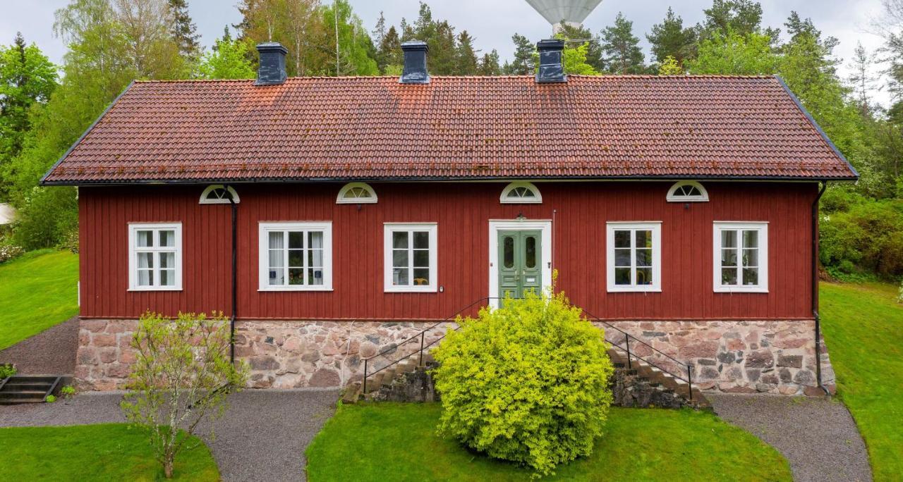 Lyrsta R B&B Lyrestad Екстер'єр фото