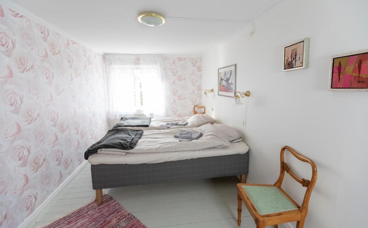 Lyrsta R B&B Lyrestad Екстер'єр фото
